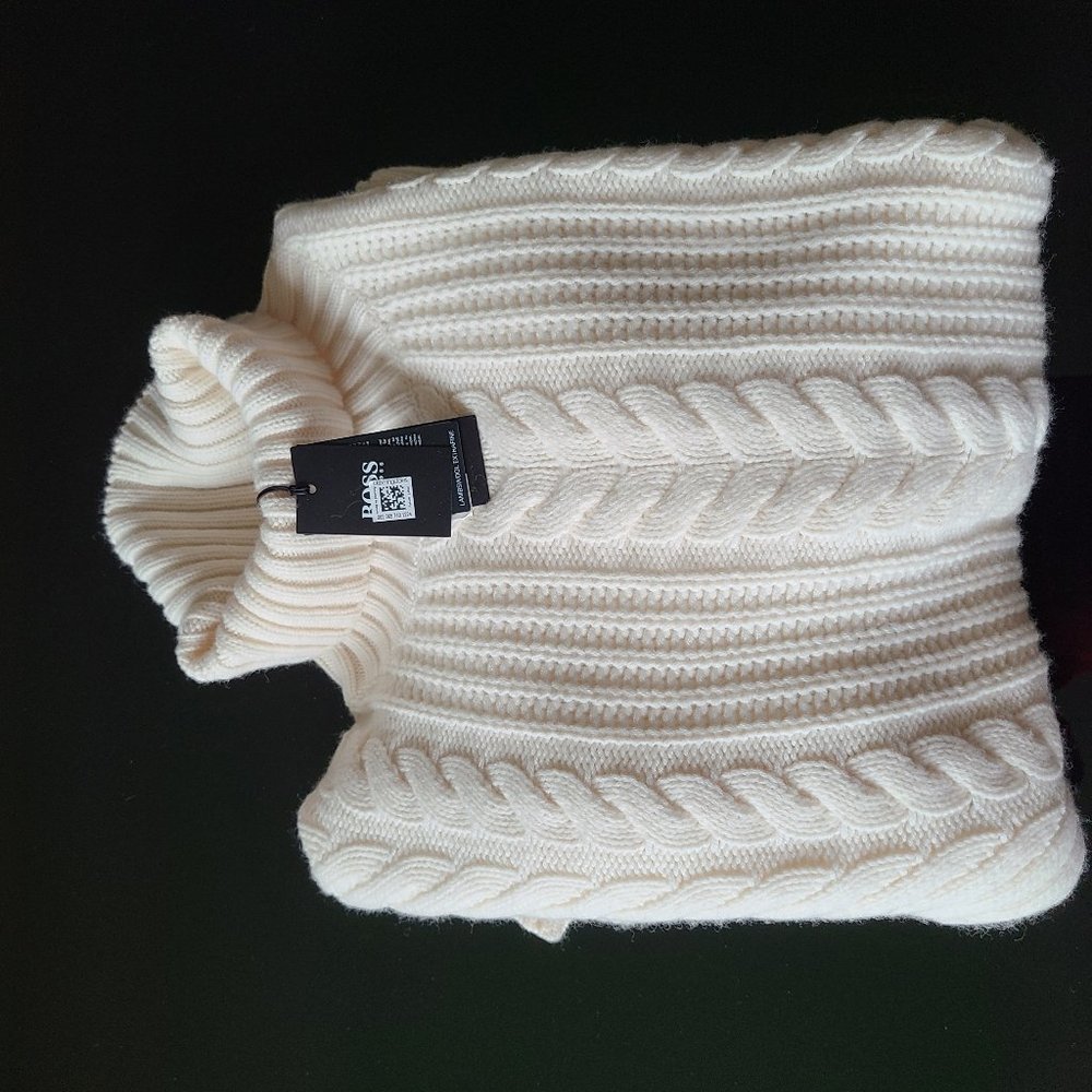 Hugo Boss Mens Chunky Cable Knit Medium Wool Sweater